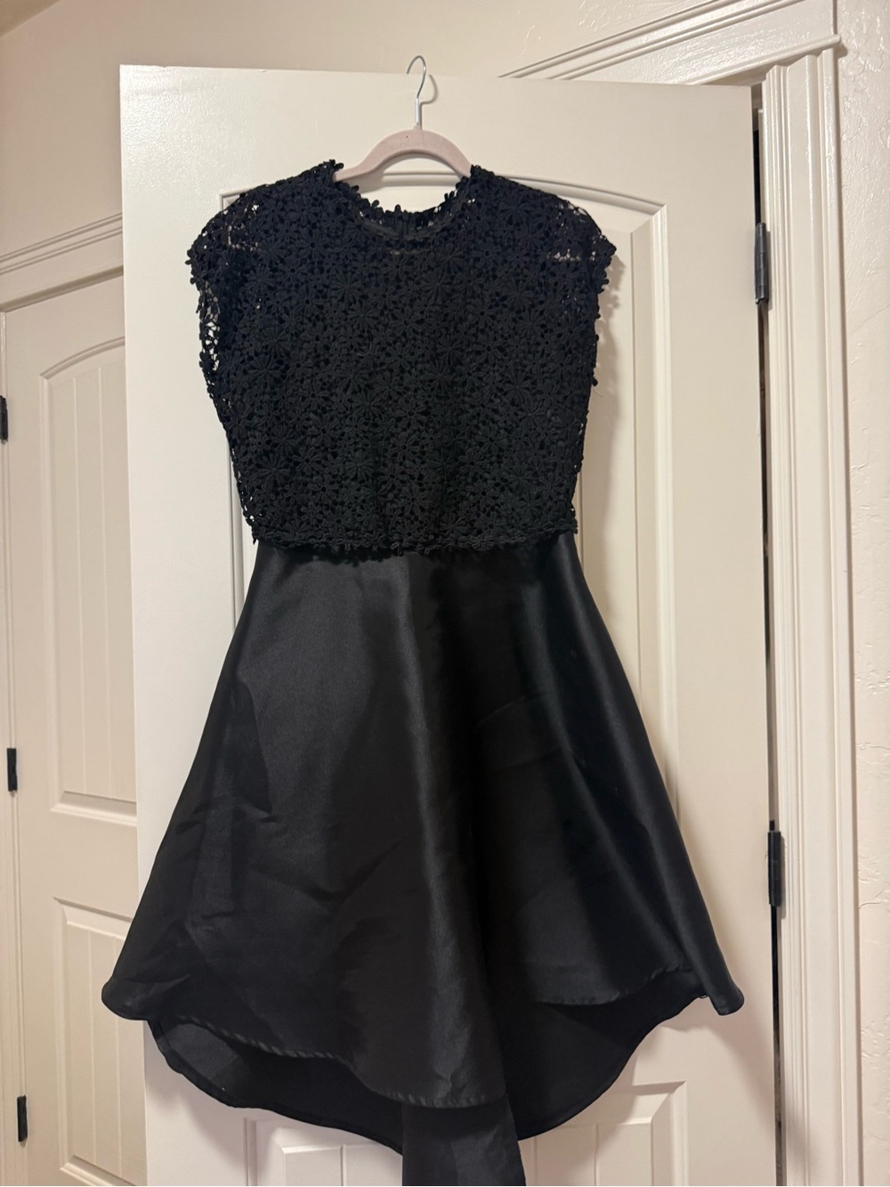 Elegant Black Lace Bodice Prom Dress